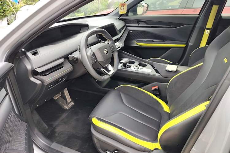 Used CHANGAN UNI-V 2022 2.0T Leading-Speed Edition Left Front Seat