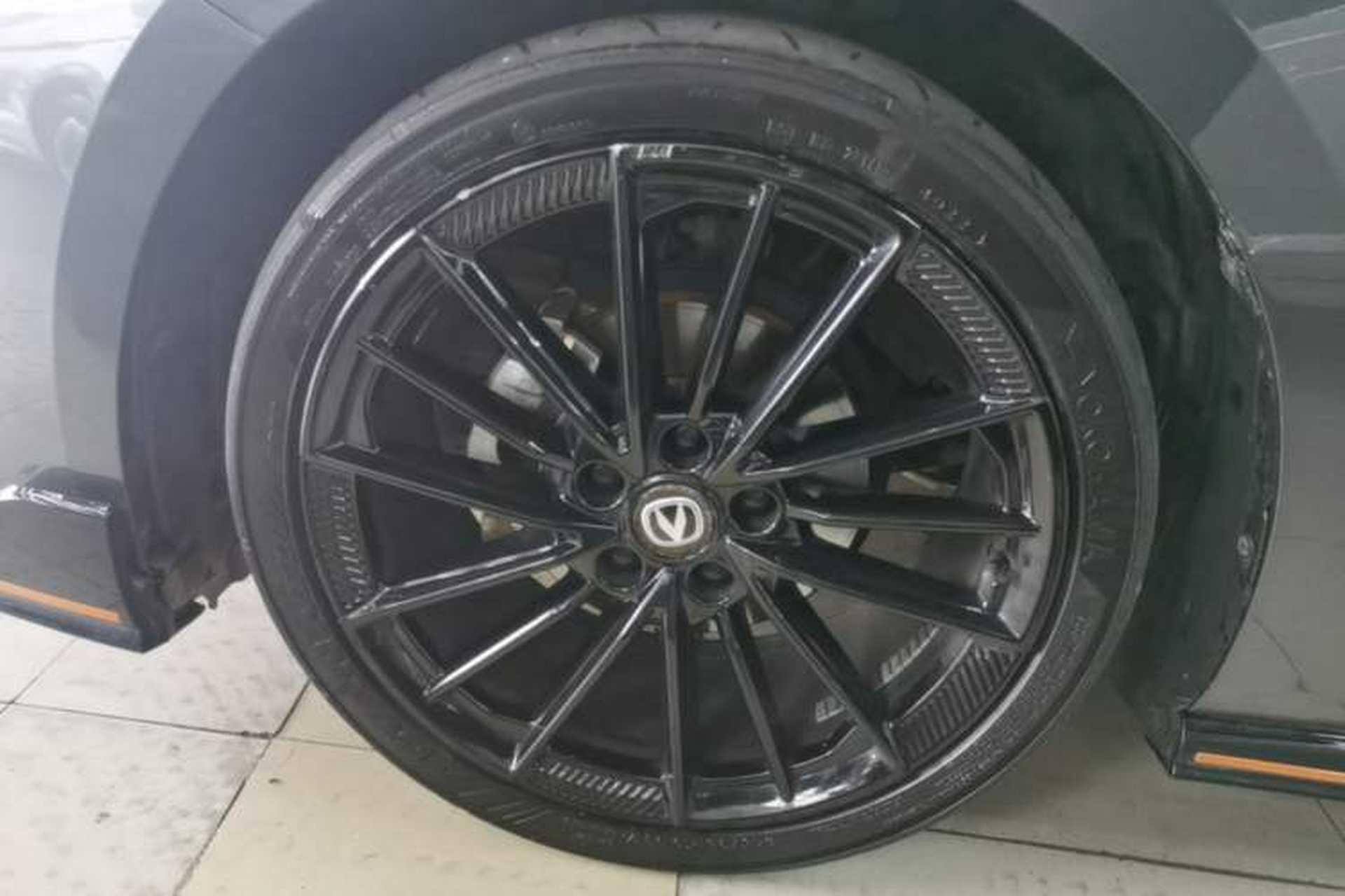 Used CHANGAN UNI-V 2022 1.5T Sport Edition Left Front Wheel Hub