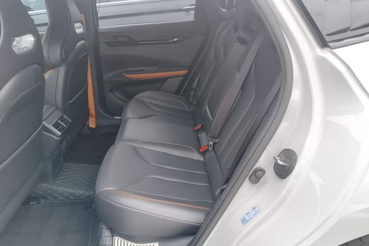 Used CHANGAN UNI-V 2022 2.0T Leading-Speed Edition Left Rear Seat