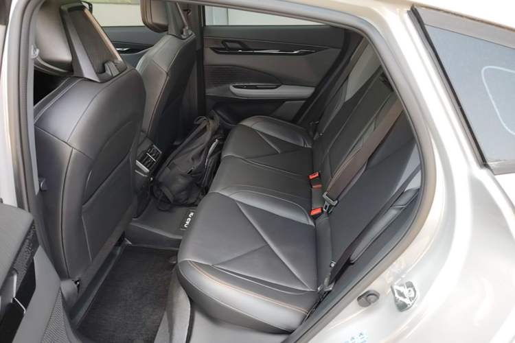 Used CHANGAN UNI-V 2022 1.5T Prestige Version Left Rear Seat
