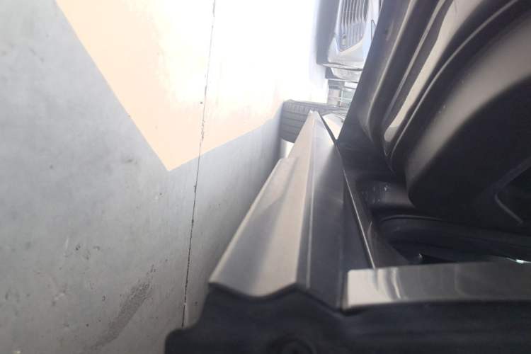 Used CHANGAN UNI-V 2022 1.5T Smart Navigation Version Left Side Sill