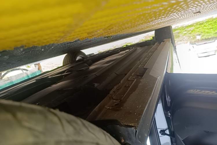 Used CHANGAN UNI-V 2022 1.5T Prestige Version Left Side Sill