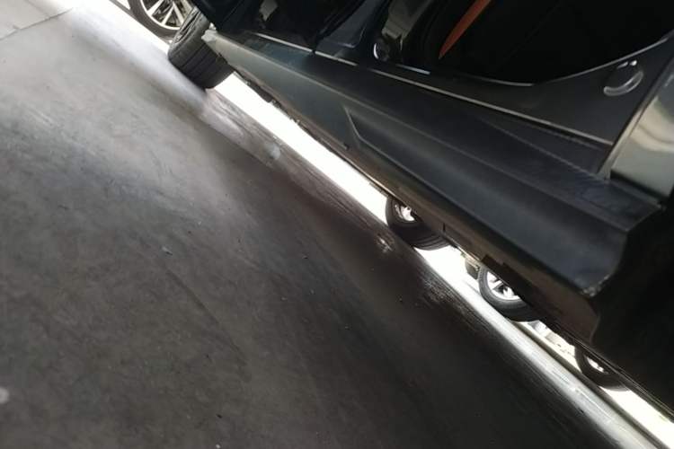 Used CHANGAN UNI-V 2022 1.5T Prestige Version Left Side Sill