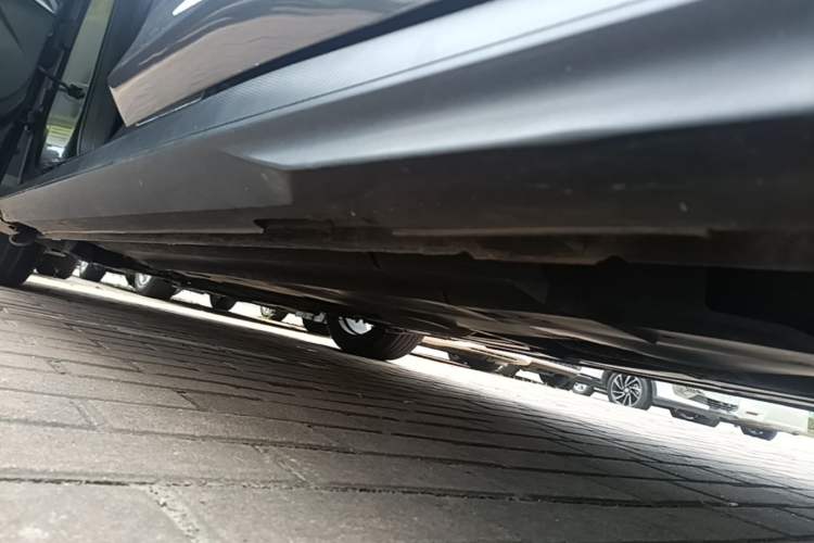 Used CHANGAN UNI-V 2022 1.5T Prestige Version Left Side Sill