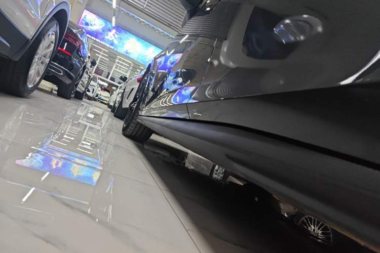 Used CHANGAN UNI-V 2022 1.5T Prestige Version Left Side Sill
