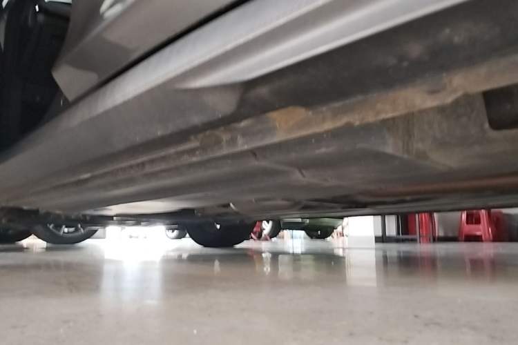 Used CHANGAN UNI-V 2022 1.5T Prestige Version Left Side Sill