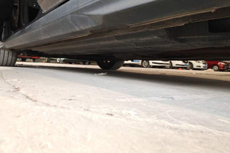 Used CHANGAN UNI-V 2022 1.5T Smart Navigation Version Left Side Sill