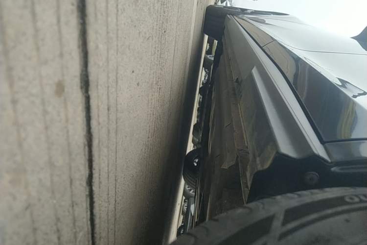Used CHANGAN UNI-V 2022 1.5T Smart Navigation Version Left Side Sill