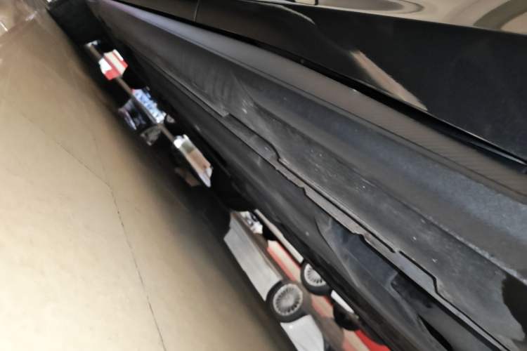 Used CHANGAN UNI-V 2022 1.5T Prestige Version Left Side Sill