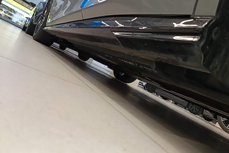 Used CHANGAN UNI-V 2022 2.0T Leading-Speed Edition Left Side Sill