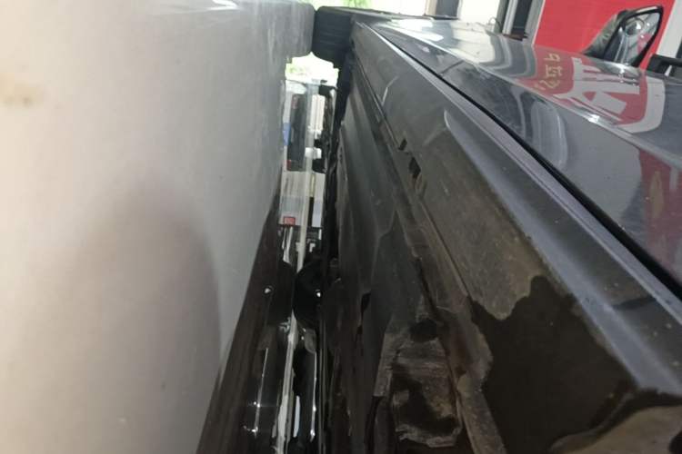 Used CHANGAN UNI-V 2022 1.5T Prestige Version Left Side Sill