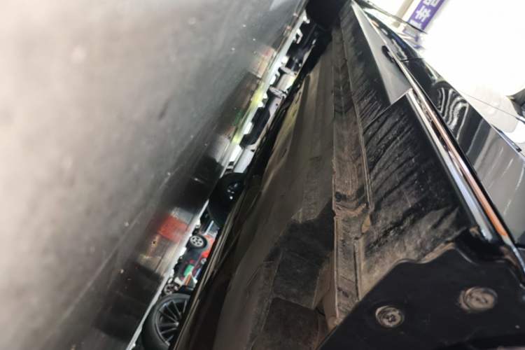 Used CHANGAN UNI-V 2022 1.5T Sport Edition Left Side Sill