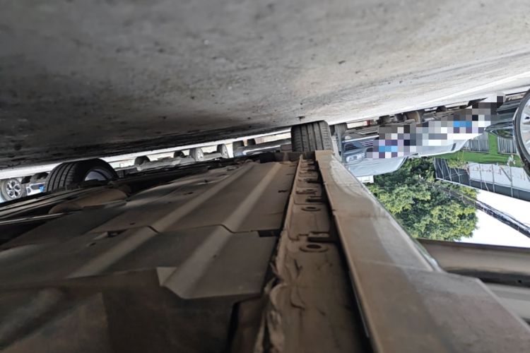 Used CHANGAN UNI-V 2022 1.5T Sport Edition Left Side Sill