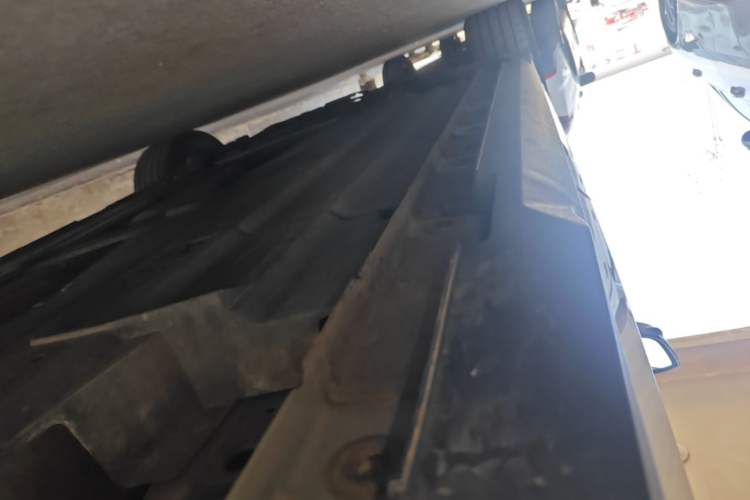 Used CHANGAN UNI-V 2022 1.5T Prestige Version Left Side Sill