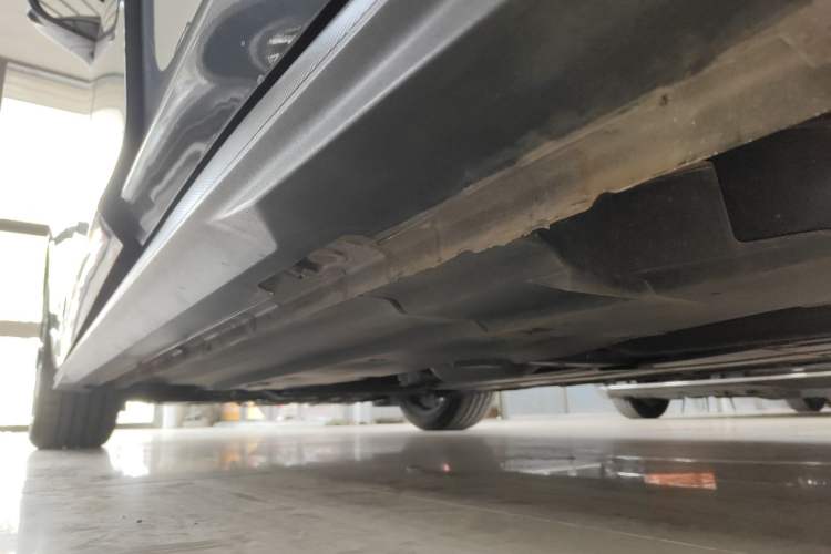 Used CHANGAN UNI-V 2022 1.5T Prestige Version Left Side Sill