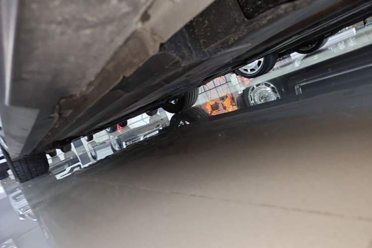 Used CHANGAN UNI-V 2022 1.5T Prestige Version Left Side Sill