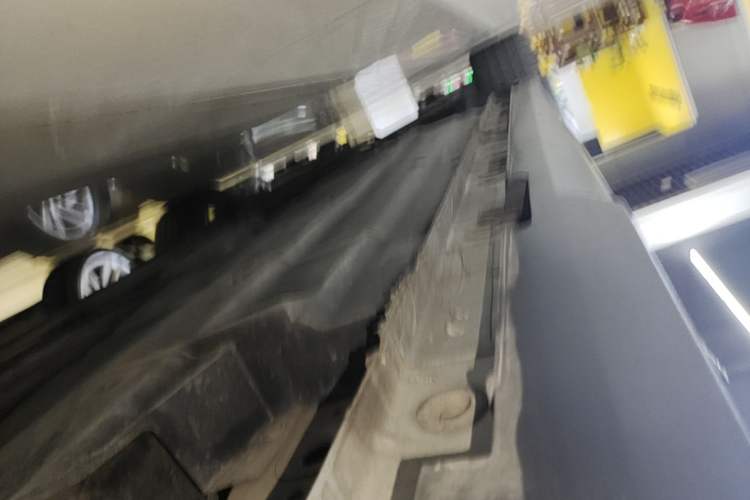 Used CHANGAN UNI-V 2022 1.5T Smart Navigation Version Left Side Sill