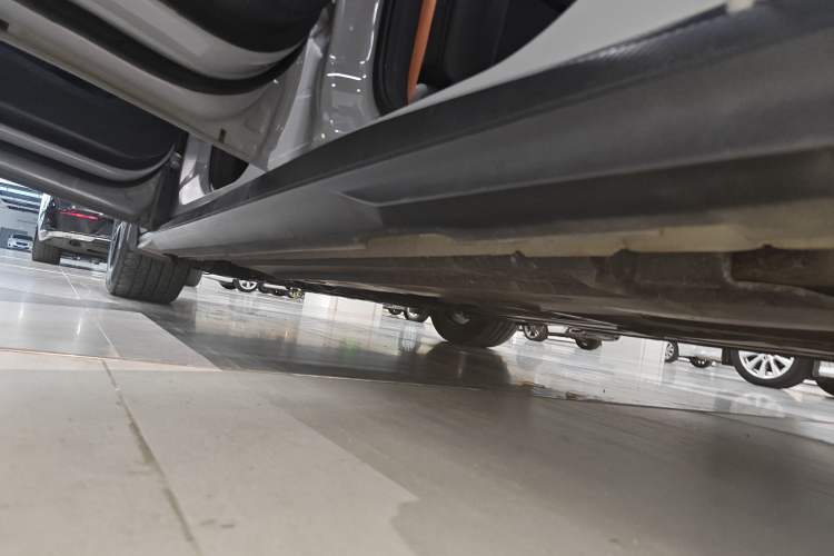 Used CHANGAN UNI-V 2022 1.5T Prestige Version Left Side Sill