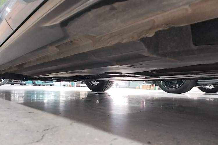 Used CHANGAN UNI-V 2022 1.5T Prestige Version Left Side Sill