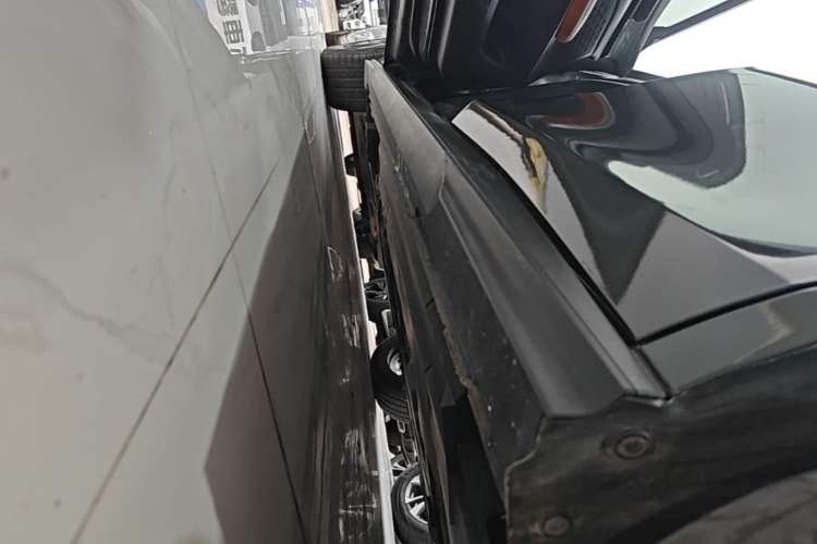 Used CHANGAN UNI-V 2022 1.5T Prestige Version Left Side Sill