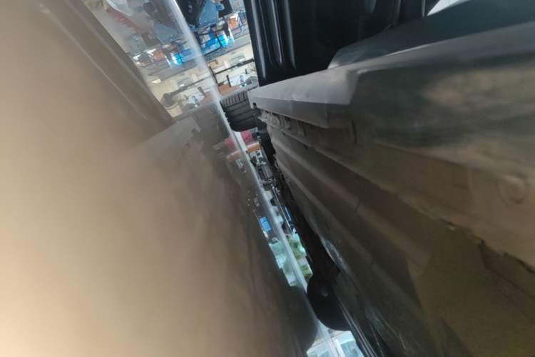 Used CHANGAN UNI-V 2022 1.5T Prestige Version Left Side Sill