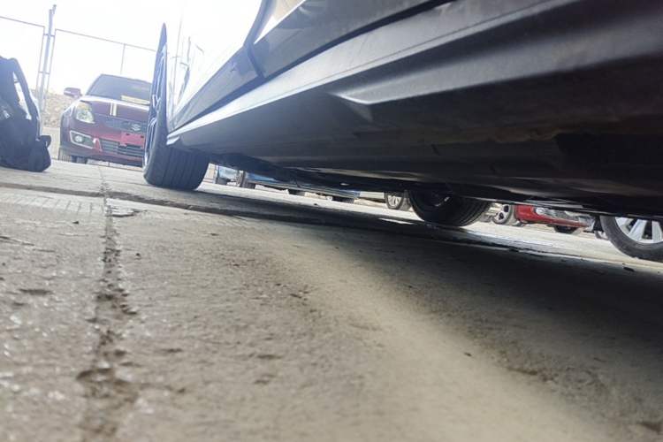 Used CHANGAN UNI-V 2022 1.5T Prestige Version Left Side Sill