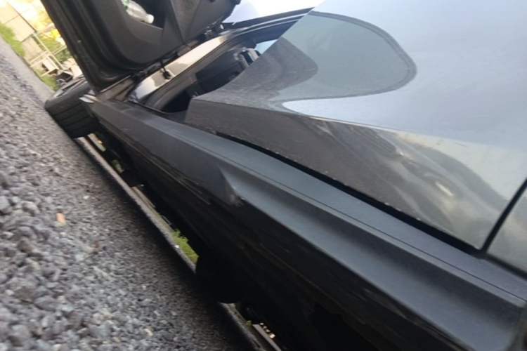 Used CHANGAN UNI-V 2022 1.5T Smart Navigation Version Left Side Sill