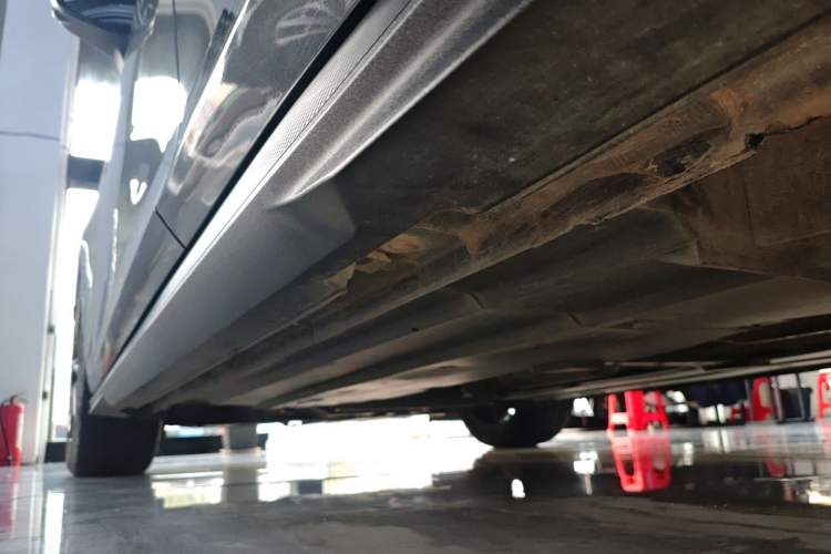 Used CHANGAN UNI-V 2022 1.5T Prestige Version Left Side Sill