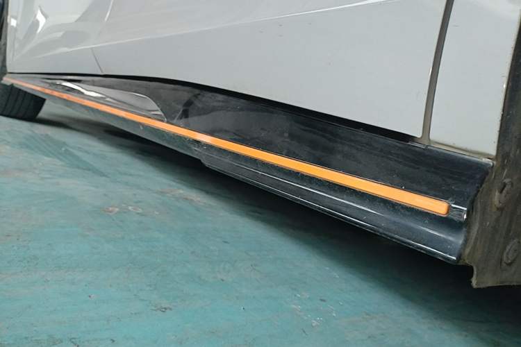 Used CHANGAN UNI-V 2022 1.5T Sport Edition Left Side Sill