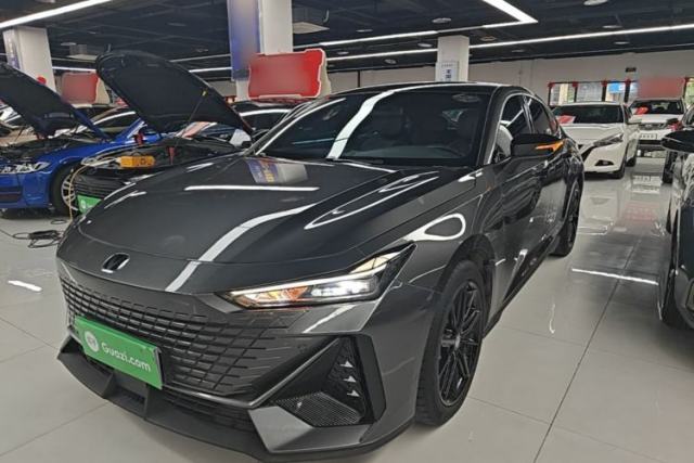 Used CHANGAN UNI-V 2022 1.5T Prestige Version