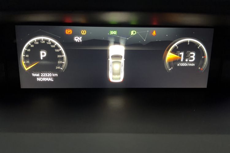 Used CHANGAN UNI-V 2022 1.5T Prestige Version Odometer Close Up