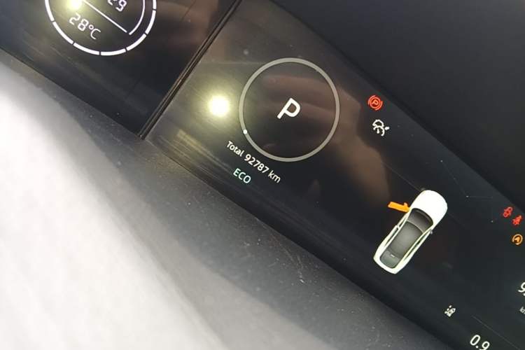 Used CHANGAN UNI-V 2022 1.5T Prestige Version Odometer Close Up