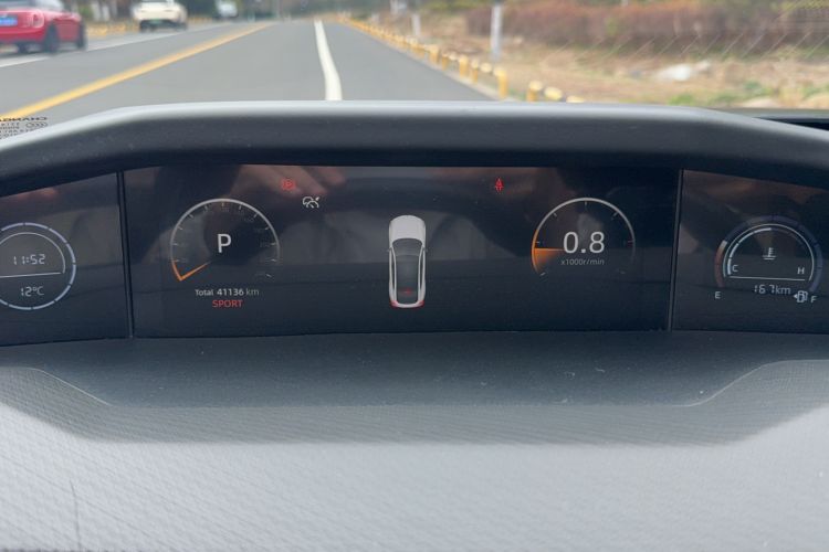 Used CHANGAN UNI-V 2022 1.5T Prestige Version Odometer Close Up