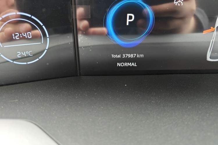 Used CHANGAN UNI-V 2022 1.5T Prestige Version Odometer Close Up