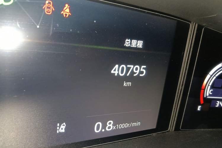 Used CHANGAN UNI-V 2022 1.5T Prestige Version Odometer Close Up