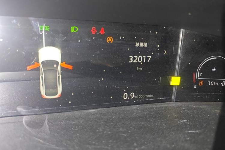 Used CHANGAN UNI-V 2022 1.5T Prestige Version Odometer Close Up