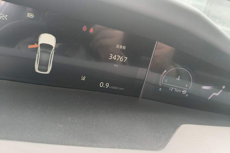 Used CHANGAN UNI-V 2022 1.5T Smart Navigation Version Odometer Close Up