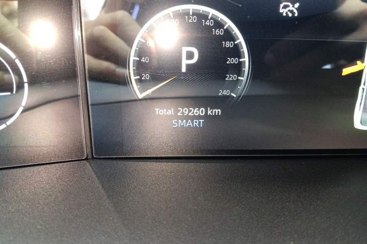 Used CHANGAN UNI-V 2022 1.5T Prestige Version Odometer Close Up