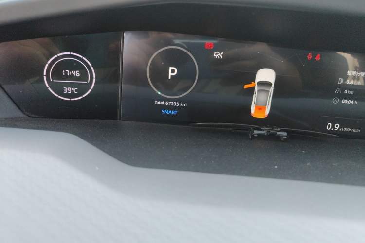 Used CHANGAN UNI-V 2022 1.5T Prestige Version Odometer Close Up