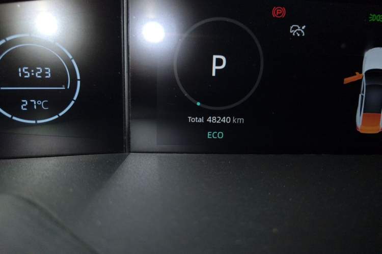 Used CHANGAN UNI-V 2022 1.5T Prestige Version Odometer Close Up