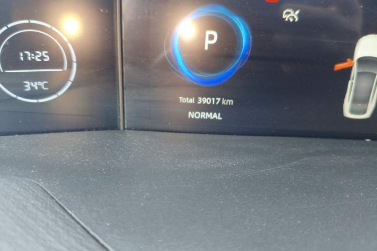 Used CHANGAN UNI-V 2022 1.5T Prestige Version Odometer Close Up