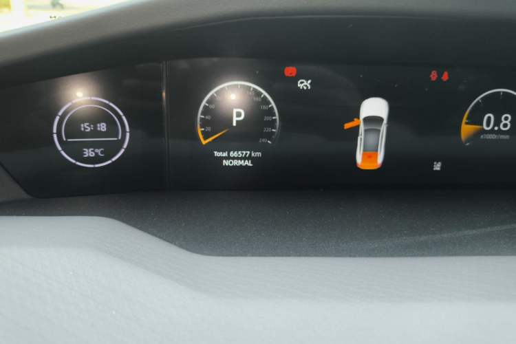 Used CHANGAN UNI-V 2022 1.5T Prestige Version Odometer Close Up