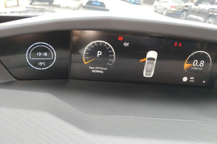 Used CHANGAN UNI-V 2022 1.5T Sport Edition Odometer Close Up