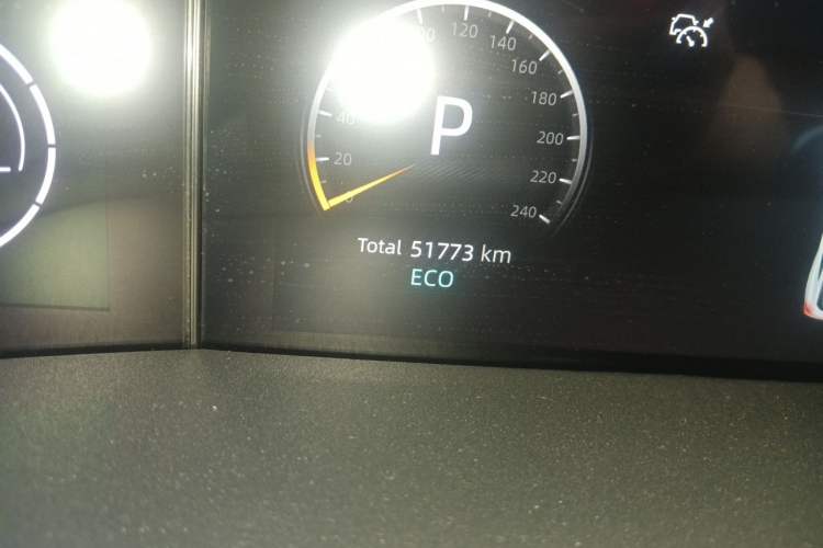 Used CHANGAN UNI-V 2022 1.5T Prestige Version Odometer Close Up