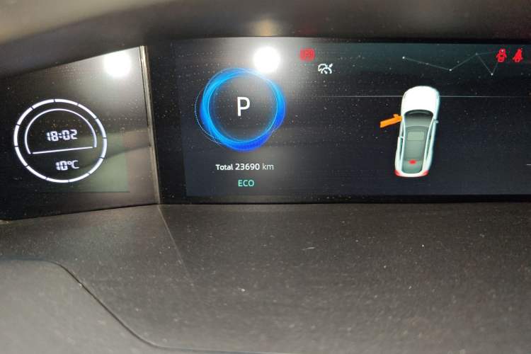 Used CHANGAN UNI-V 2022 1.5T Excellence Model Odometer Close Up