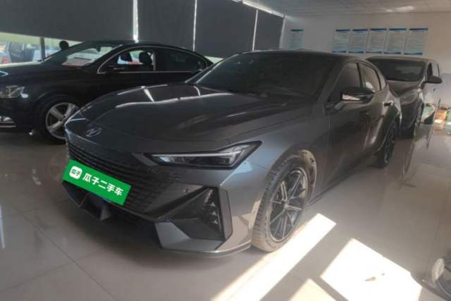 Used CHANGAN UNI-V 2022 1.5T Prestige Version