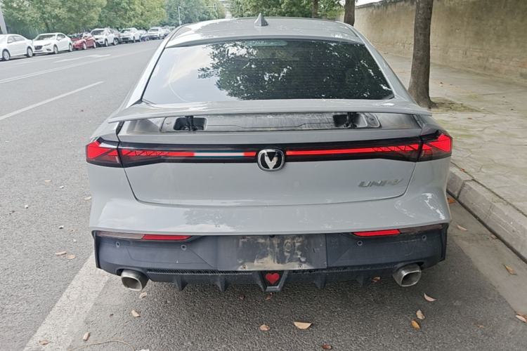 Used CHANGAN UNI-V 2022 1.5T Prestige Version Rear