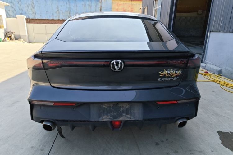 Used CHANGAN UNI-V 2022 1.5T Prestige Version Rear