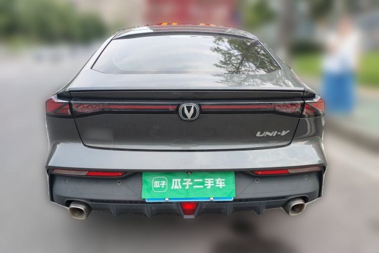 Used CHANGAN UNI-V 2022 1.5T Smart Navigation Version Rear