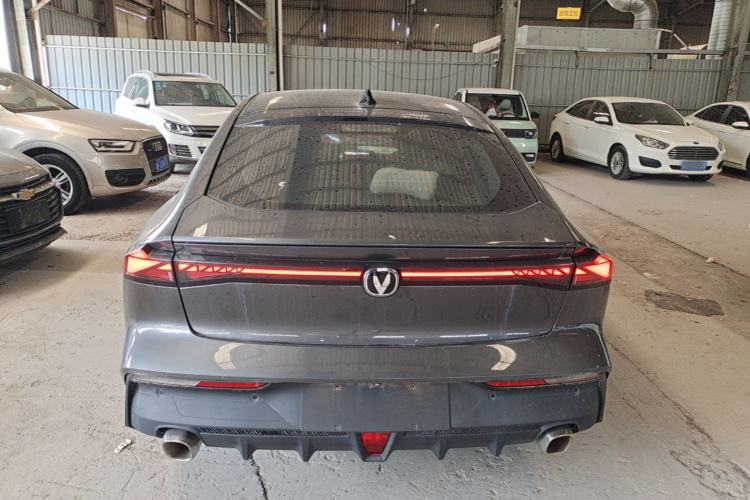 Used CHANGAN UNI-V 2022 1.5T Smart Navigation Version Rear